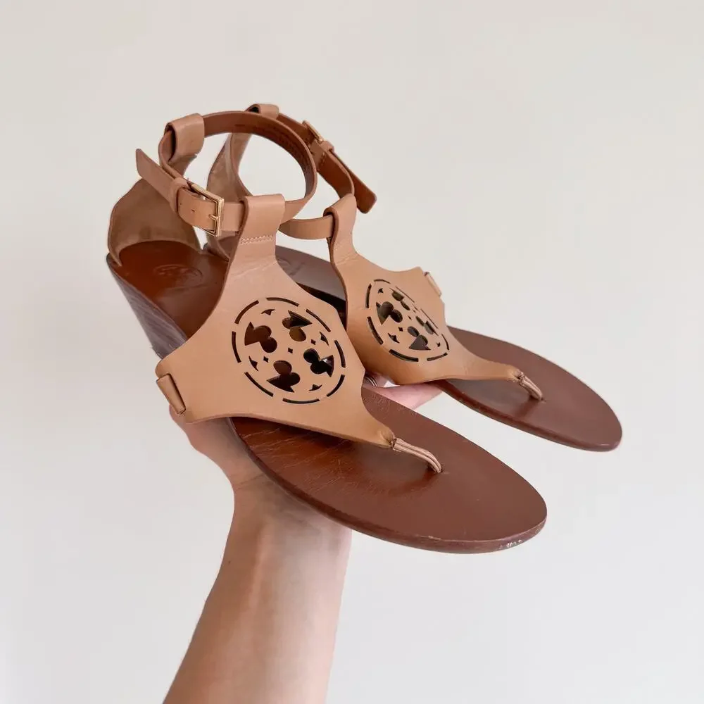 Tory Burch Zoey Leather Logo Thong Strap Wedge Sandals Tan Brown 9.5